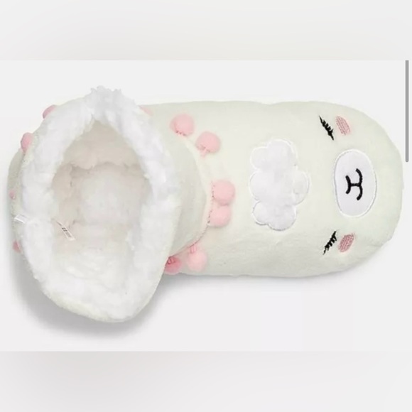 Justice Girl's Llama Boot Slippers Size L 8-9 NWOT - Picture 2 of 2